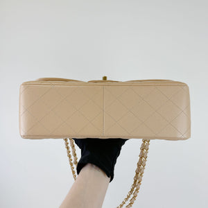 Double Flap Jumbo Caviar Beige GHW