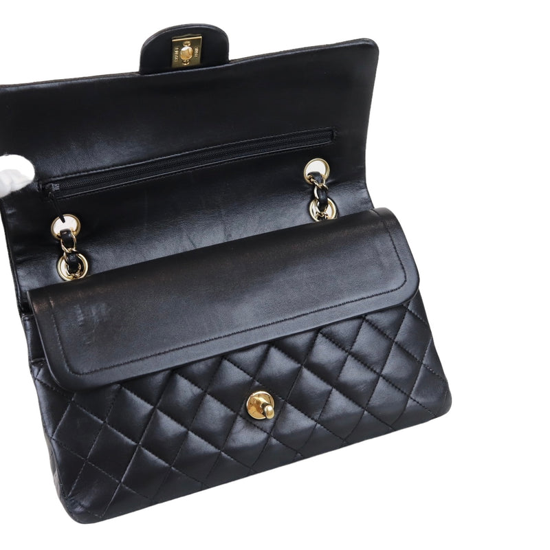 Classic Flap Black Medium Lambskin GHW