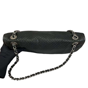 Perforated Medium Flap Black SHW