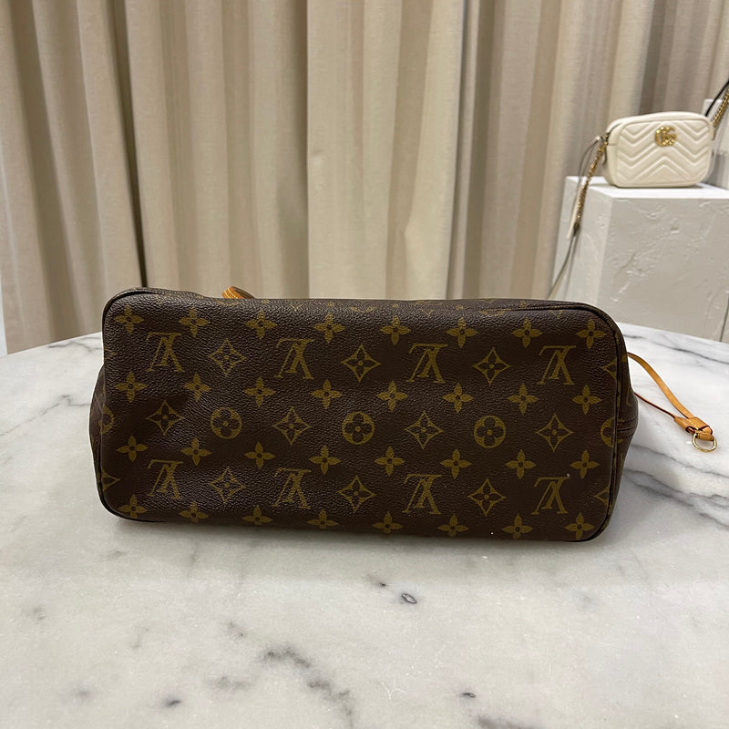 Louis Vuitton Trousse Rond Brown Canvas Clutch Bag (Pre-Owned
