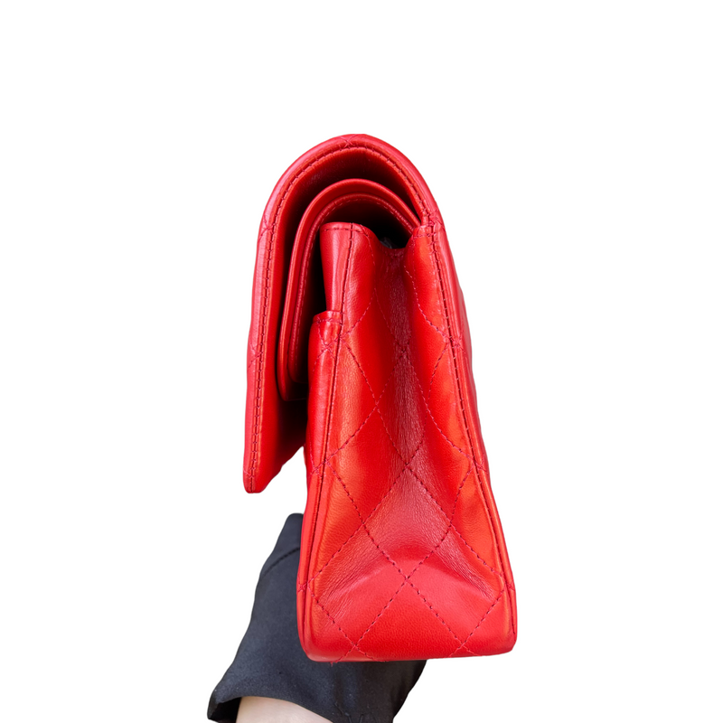 Classic Medium Flap Lambskin Flap Red SHW