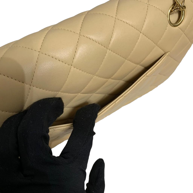 Classic Flap Medium Lambskin Beige GHW