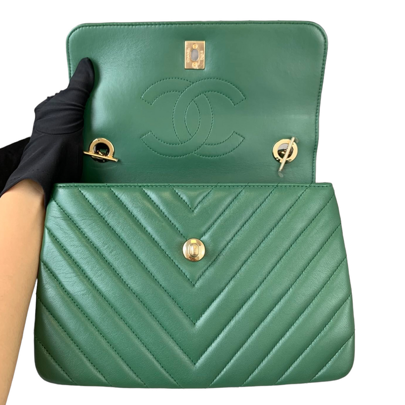 Small Trendy CC Flap Lambskin Green GHW