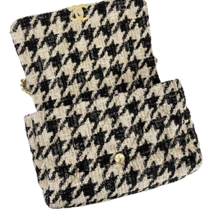 Maxi Chanel 19 Houndstooth Tweed 19K Beige Black