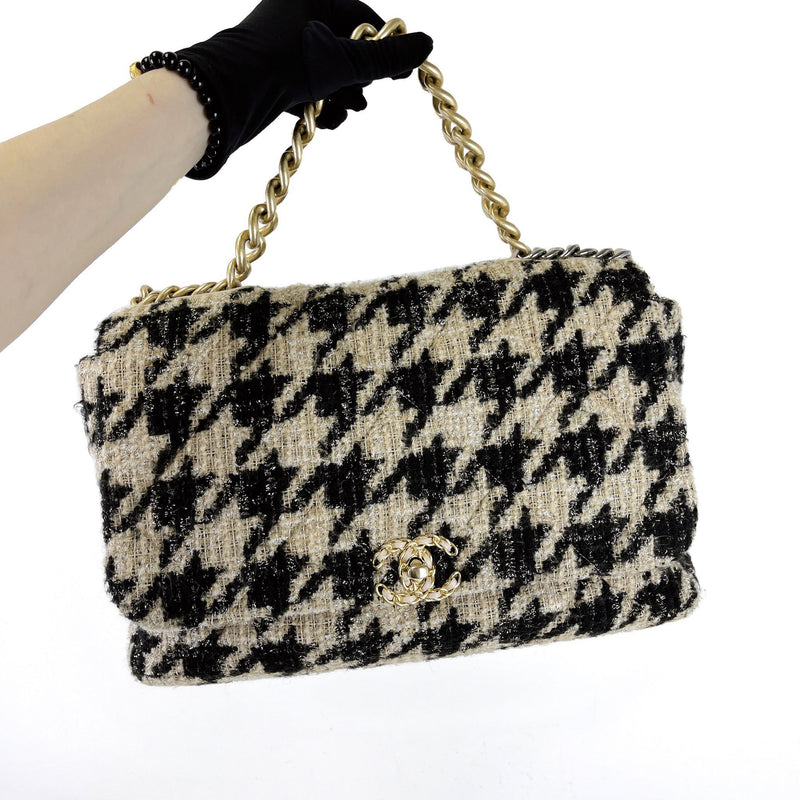 Chanel 19 Small Tweed Houndstooth Black Beige Mixed Hardware