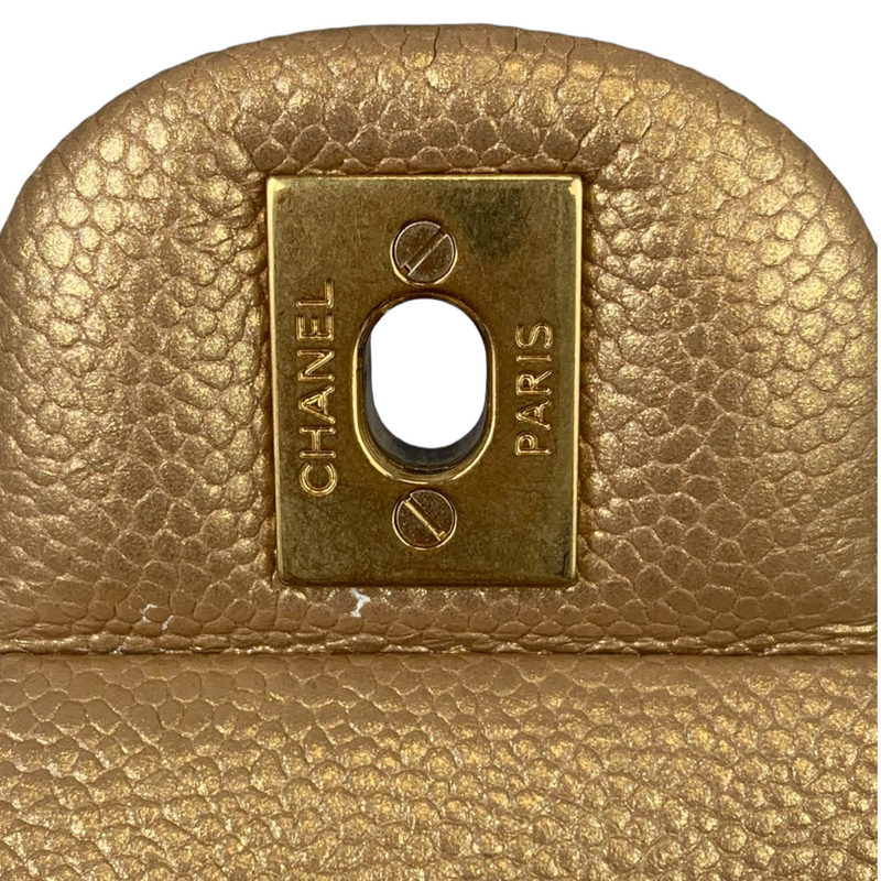 Classic Medium Flap Caviar Gold GHW