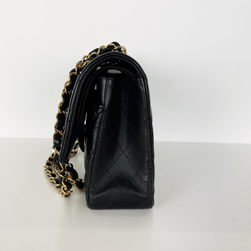 Classic Flap Medium Lambskin Black GHW