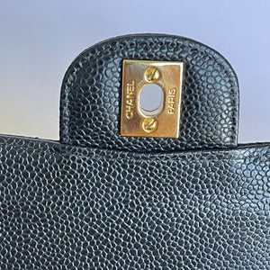 Medium Classic Flap Caviar Black GHW