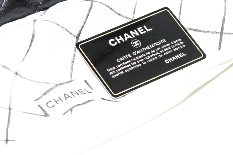 Double Flap Maxi in Black Lambskin with GHW