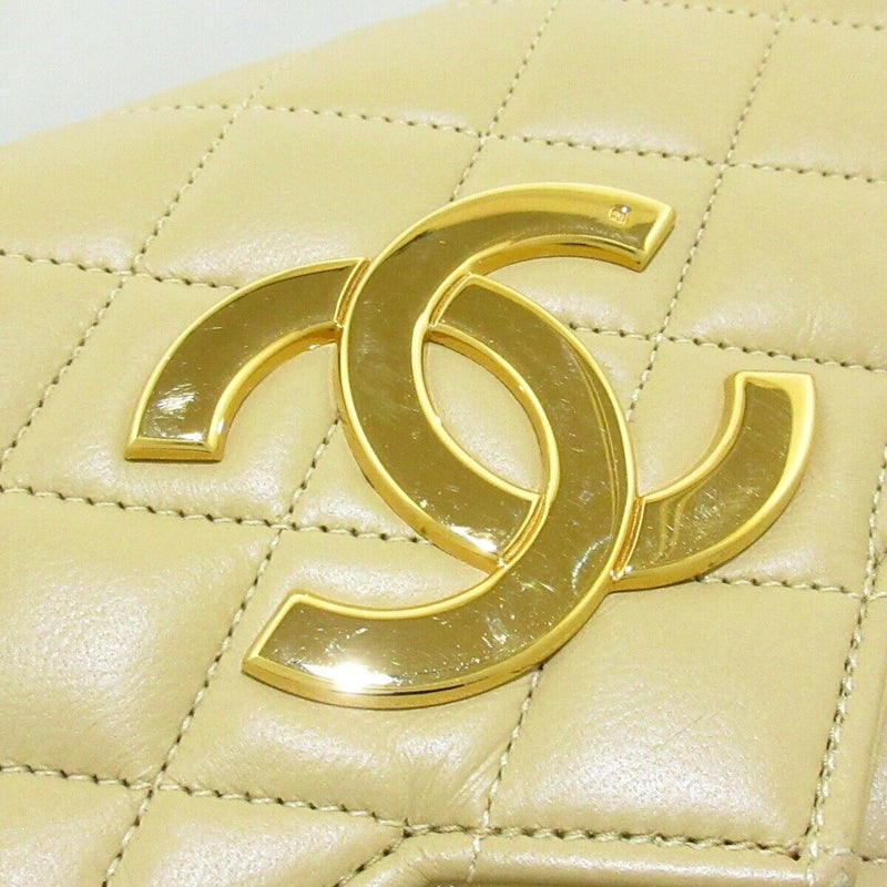 Vintage CC Logo Bag Lambskin Beige GHW